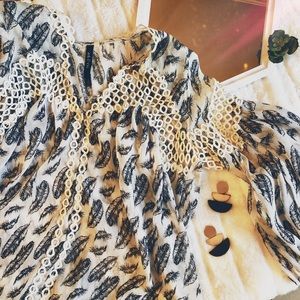 Ark & Co Feather Print Boho Flowy Blouse